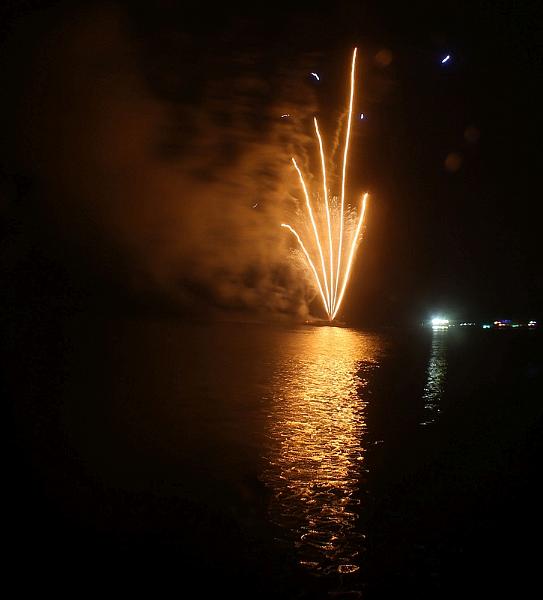 T-20150816-220438_IMG_2090-6a aa.jpg